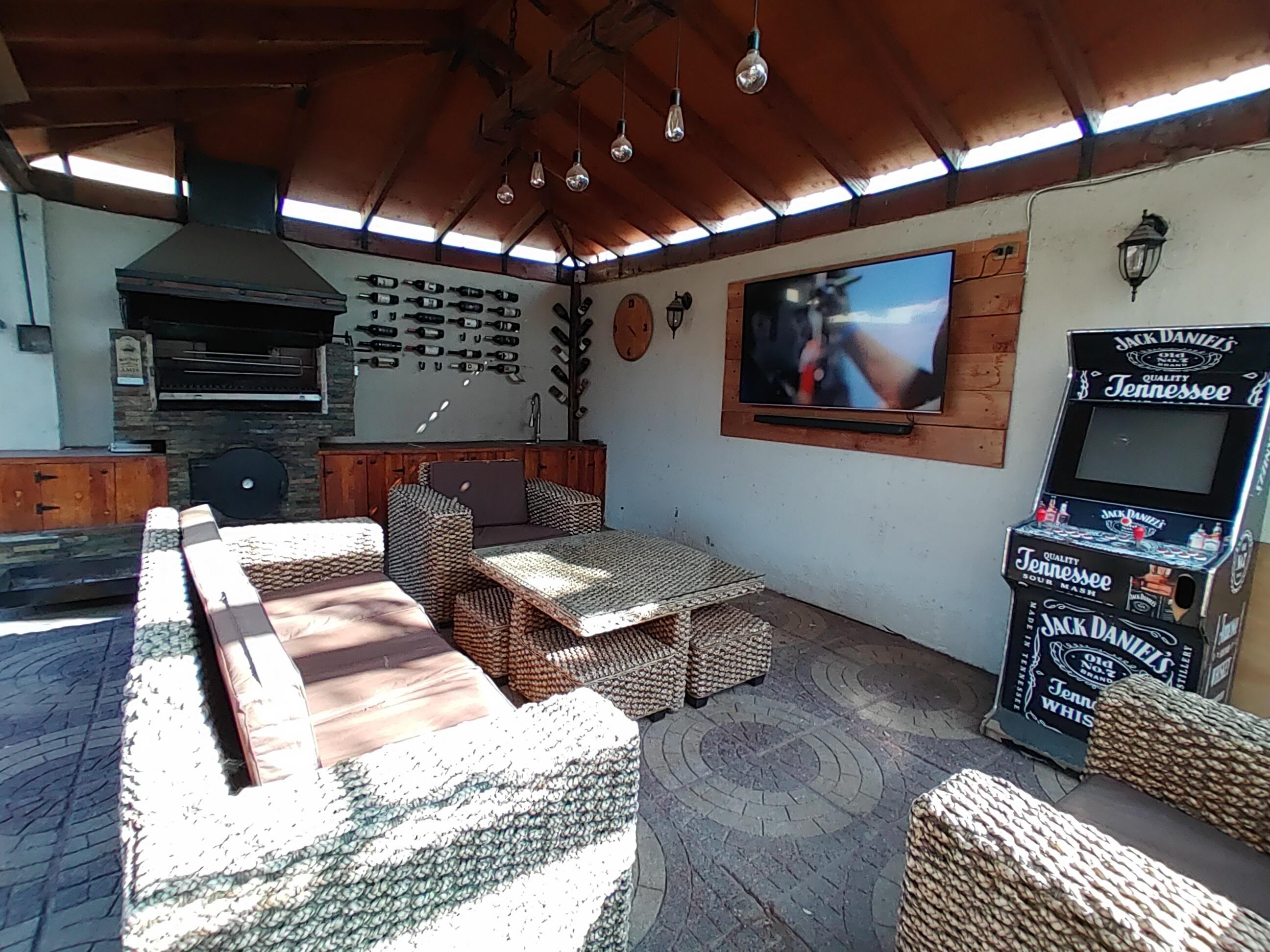 HERMOSA CASA EN VALLE GRANDE