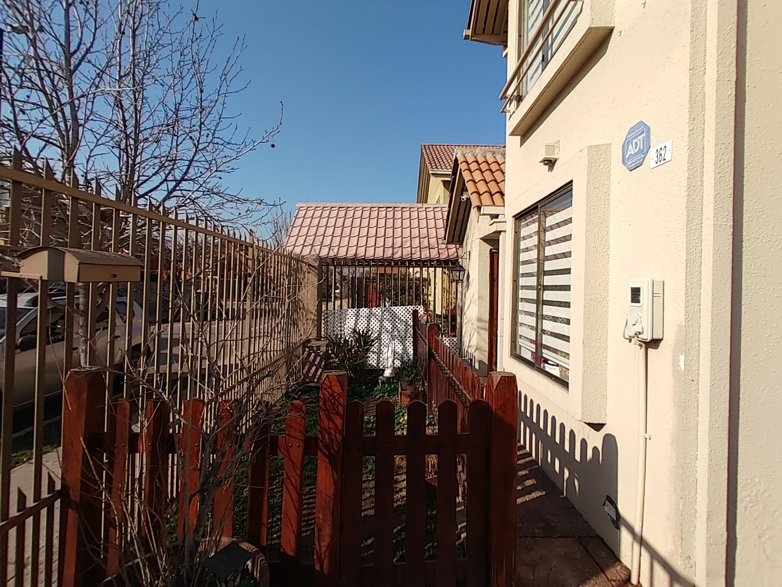 HERMOSA CASA EN VALLE GRANDE