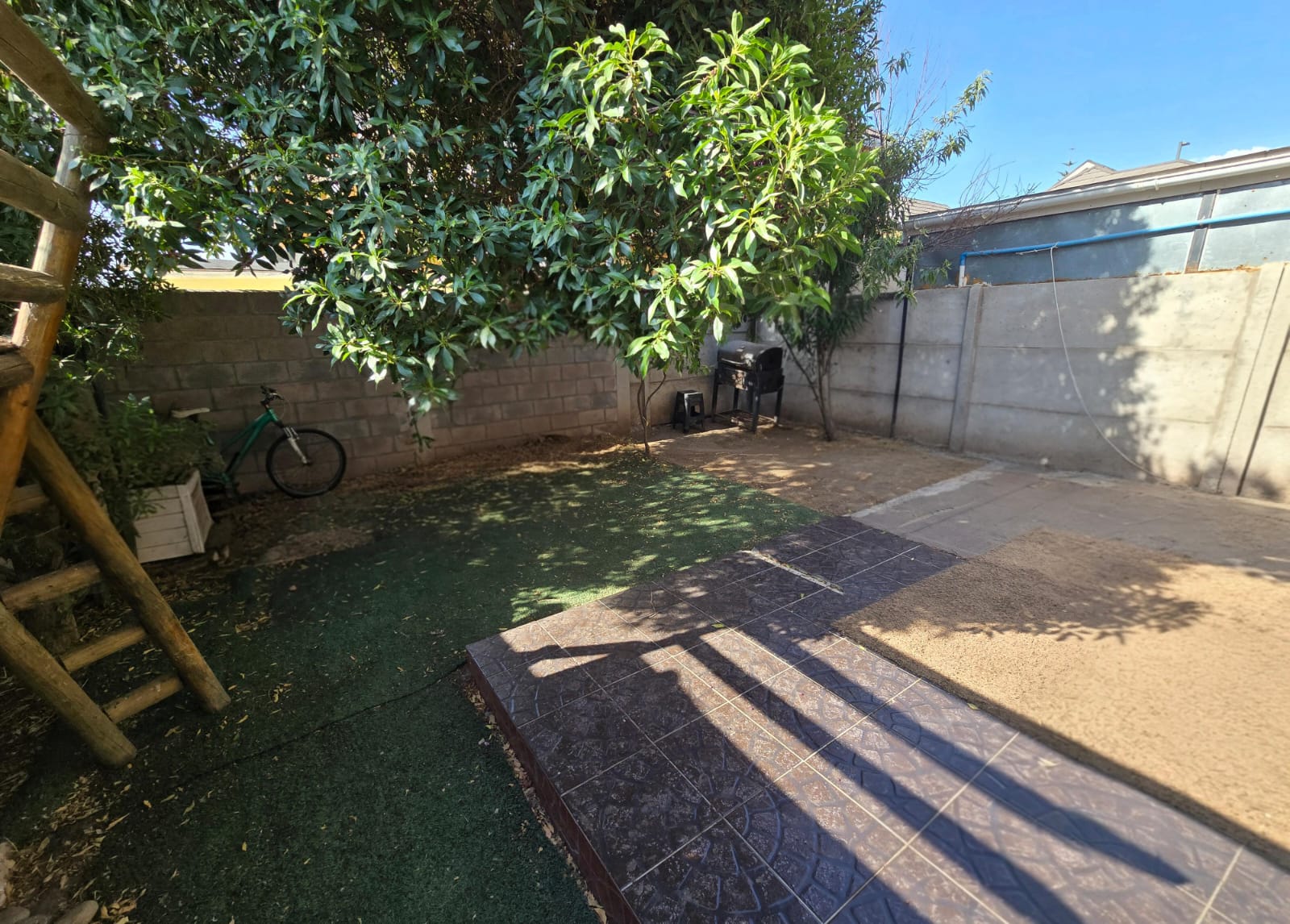 CASA EN VALLE GRANDE